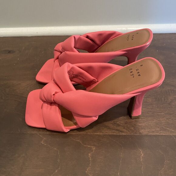 A New Day Shoes - A New Day Heels Sandals Women’s 7.5 Pink Memory Foam